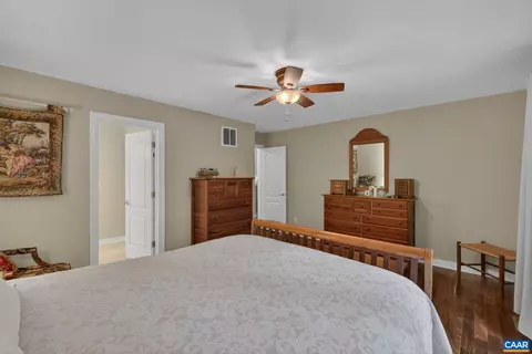 Bedroom - 10 Locks Rd, Palmyra, VA 22963 photo 2 of 3