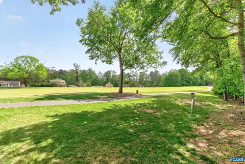 Exterior - 10 Locks Rd, Palmyra, VA 22963 photo 14 of 15