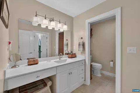 Bath - 10 Locks Rd, Palmyra, VA 22963 photo 1 of 3