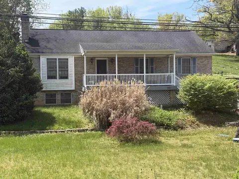 661 Ladd Rd, Fishersville, VA 22939