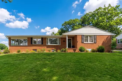 525 Robin St, Staunton, VA 24401