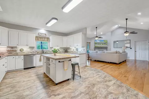 Kitchen - 649 Greyledge Rd, Buchanan, VA 24066 photo 1 of 7
