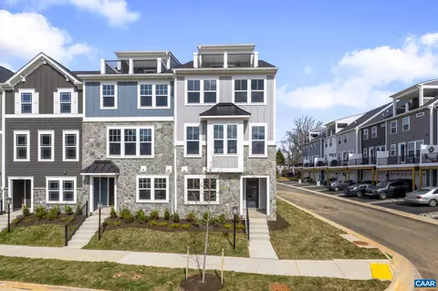 138 Park Ridge Dr, Crozet, VA 22932