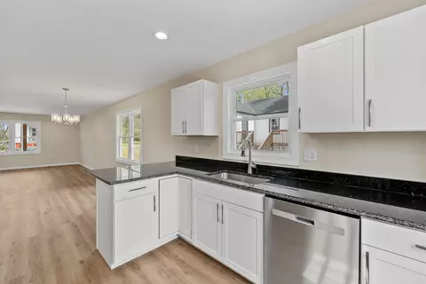 Kitchen - 7 W High St, Stuarts Draft, VA 24477 photo 11 of 11