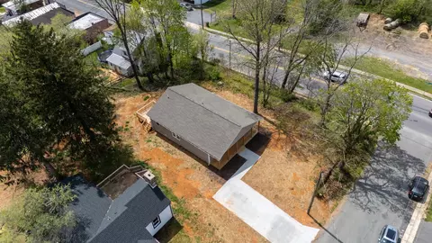 View/Area - 7 W High St, Stuarts Draft, VA 24477 photo 7 of 13