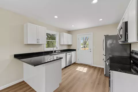 Kitchen - 7 W High St, Stuarts Draft, VA 24477 photo 4 of 11