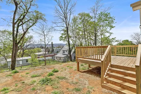 Exterior - 7 W High St, Stuarts Draft, VA 24477 photo 6 of 14