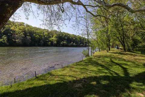 706 Richview Rd, Rileyville, VA 22650