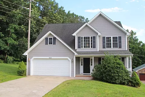 1810 Manor Dr, Harrisonburg, VA 22801