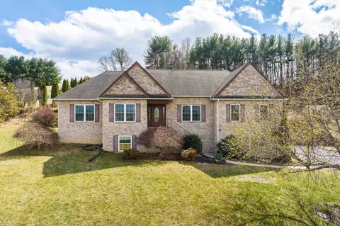 81 Cedar Creek Ln, Fort Defiance, VA 24437