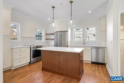 809 E Jefferson St, Charlottesville, VA 22902 photo 17