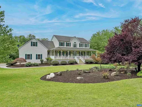 1646 Pughs Store Rd, Afton, VA 22920