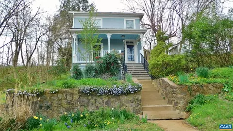 1718 E Market St E, Charlottesville, VA 22902