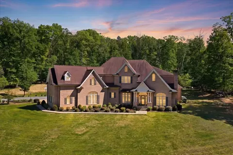 524 S Mcdaniel Ln S, Shenandoah, VA 22849