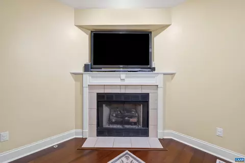 Living - 7 Ashcake Ter, Palmyra, VA 22963 photo 2 of 4