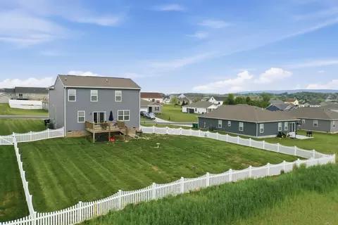 460 Mesa Ct, Broadway, VA 22815 photo 3