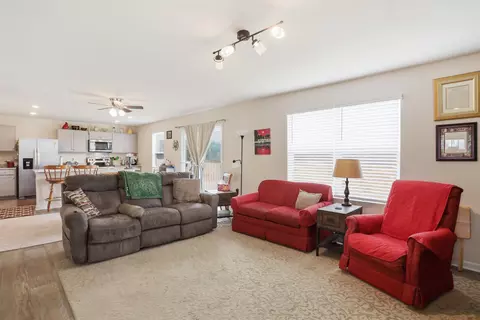 Living - 386 Mesa Ct, Broadway, VA 22815 photo 1 of 2