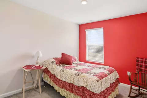 Bedroom - 386 Mesa Ct, Broadway, VA 22815 photo 4 of 7