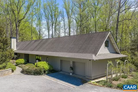 889 Old Garth Rd, Charlottesville, VA 22901