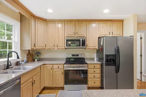 Kitchen - 782 Bumpass Rd, Bumpass, VA 23024 photo 2 of 4