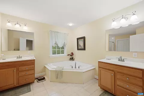 Bath - 782 Bumpass Rd, Bumpass, VA 23024 photo 1 of 4