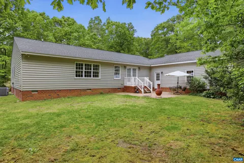 Exterior - 782 Bumpass Rd, Bumpass, VA 23024 photo 4 of 11