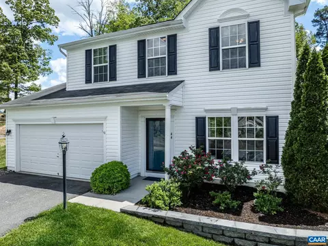 44 Flintstone Ct, Barboursville, VA 22923