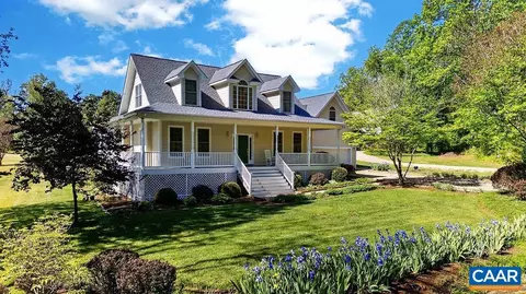 946 Stoney Crk E, Nellysford, VA 22958