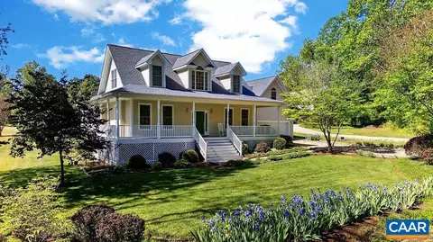 946 Stoney Crk E, Nellysford, VA 22958
