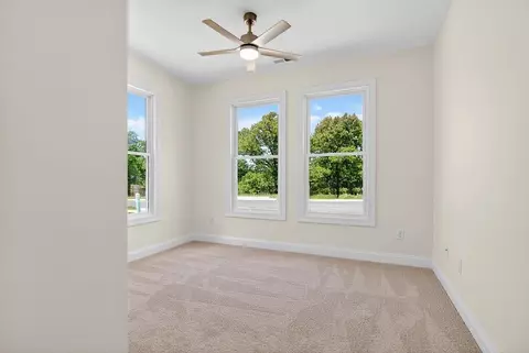 88 Upland Ct, Stuarts Draft, VA 24477 photo 16