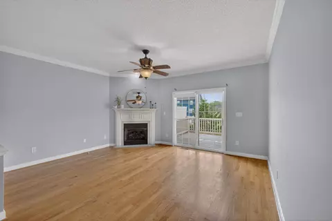 Living - 117 Bryant Dr, Waynesboro, VA 22980 photo 2 of 3