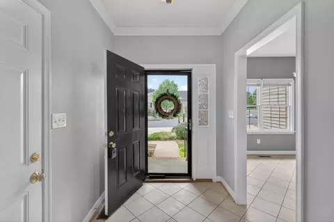 Entry Way - 117 Bryant Dr, Waynesboro, VA 22980 photo 2 of 2