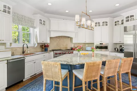 421 Houndstooth Ct, Charlottesville, VA 22901 photo 9