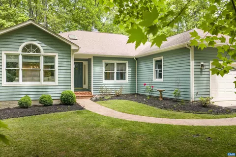3310 Woodcreek Dr, Charlottesville, VA 22911