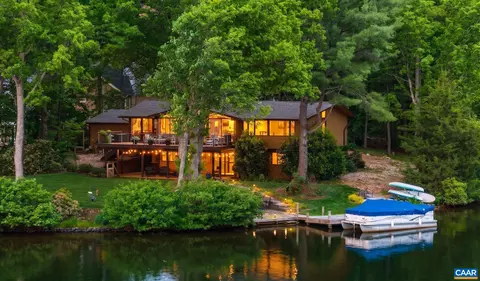 34 Chatham Ln, Palmyra, VA 22963