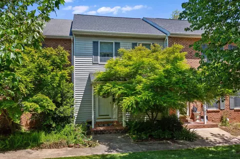 187 Emerald Dr, Harrisonburg, VA 22801