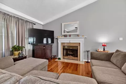165 Fairmont Dr, Staunton, VA 24401