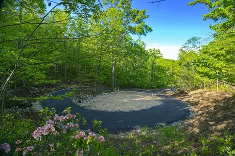 196 Rip Rap Rd, Waynesboro, VA 22980
