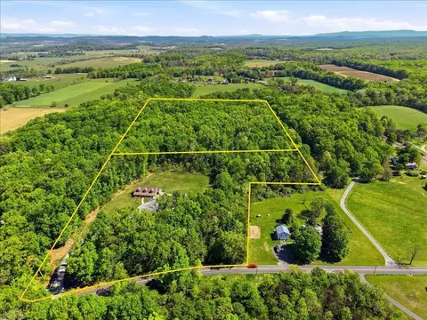 324 Lofton Rd, Raphine, VA 24472 photo 3