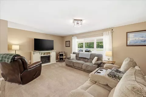 324 Lofton Rd, Raphine, VA 24472 photo 5