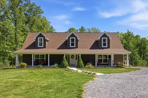 324 Lofton Rd, Raphine, VA 24472 photo 2