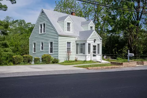 820 Donaghe St, Staunton, VA 24401