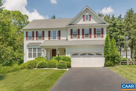 315 Pleasant Pl, Charlottesville, VA 22911