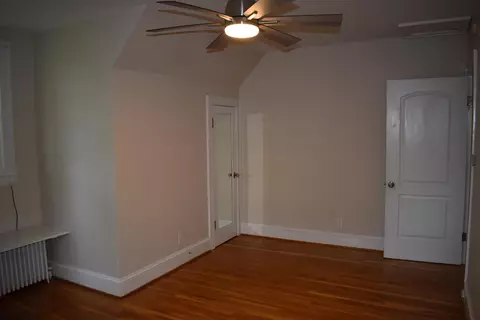 Bedroom - 139 Crompton Rd, Waynesboro, VA 22980 photo 6 of 11
