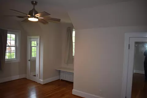 Bedroom - 139 Crompton Rd, Waynesboro, VA 22980 photo 2 of 11