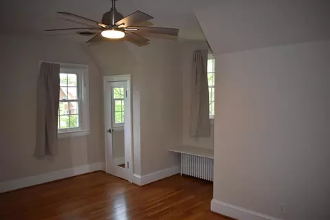 Bedroom - 139 Crompton Rd, Waynesboro, VA 22980 photo 3 of 11