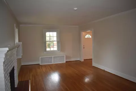Living - 139 Crompton Rd, Waynesboro, VA 22980 photo 5 of 5