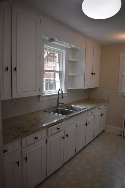 Kitchen - 139 Crompton Rd, Waynesboro, VA 22980 photo 1 of 7