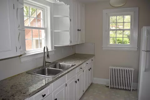 Kitchen - 139 Crompton Rd, Waynesboro, VA 22980 photo 5 of 7
