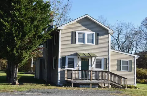 8593 Highland Tpke, Mcdowell, VA 24458